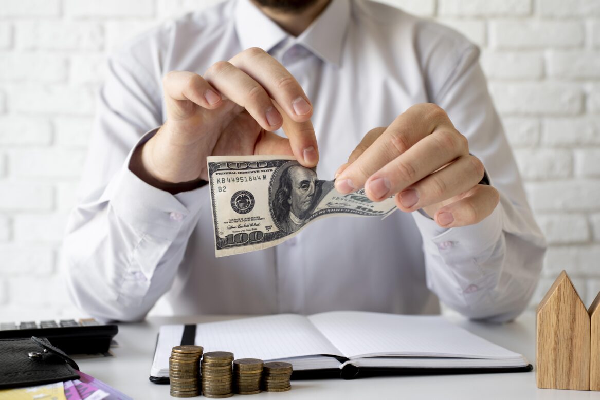 A imagem atual não possui texto alternativo. O nome do arquivo é: energia-eletrica.jpg